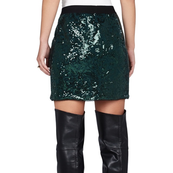 NWT BCBG JOANNE Green Sequined Wrap miniskirt NWT - Picture 5 of 8